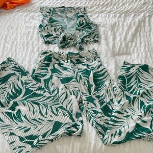 Forever 21 Green and White Tropical Set
